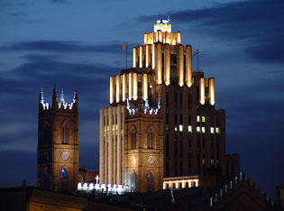 Notre-Dame Basilica and Aldred building